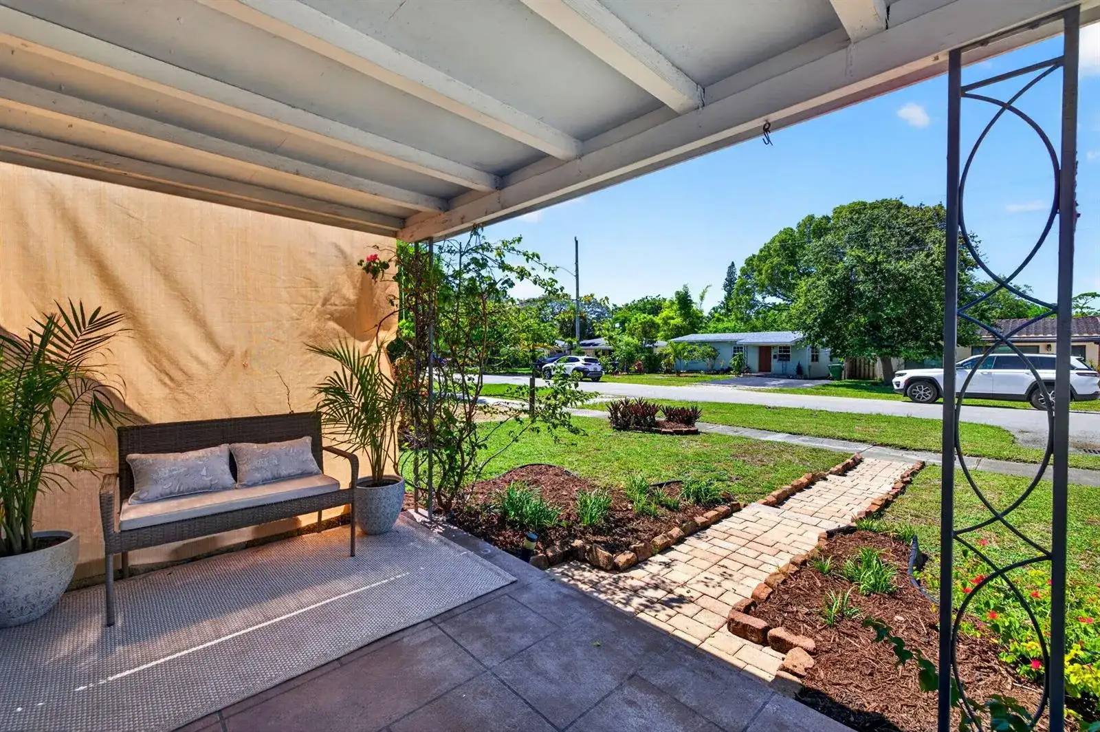 601 NE 14th Place, Fort Lauderdale FL 33304 photo 4