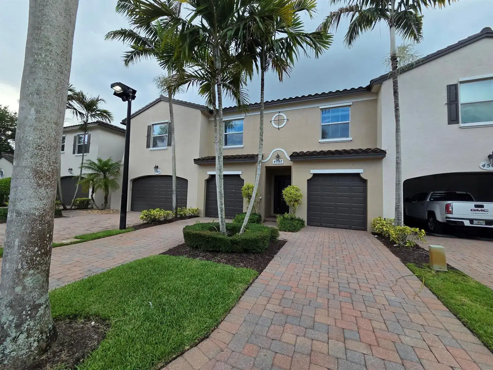4507 Mediterranean Circle, Palm Beach Gardens FL 33418 photo 2