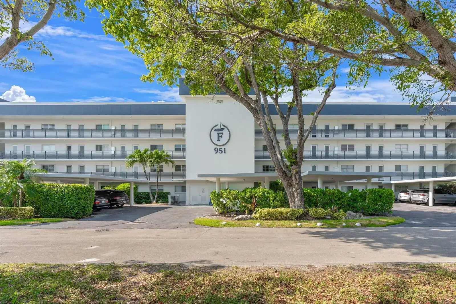 951 Spanish Circle # 346, Delray Beach FL 33483 photo 3