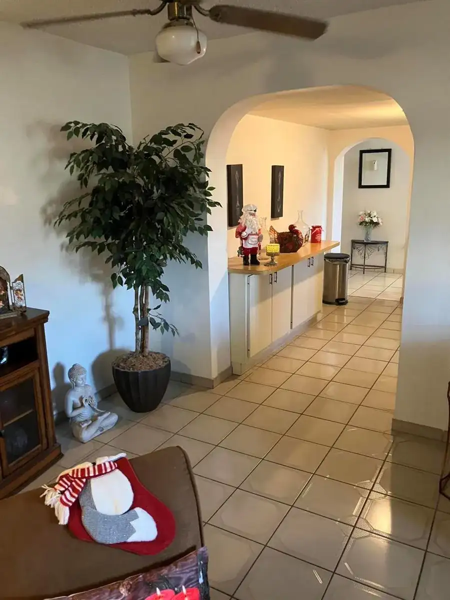 7960 NW 174th Street, Hialeah FL 33015 photo 4