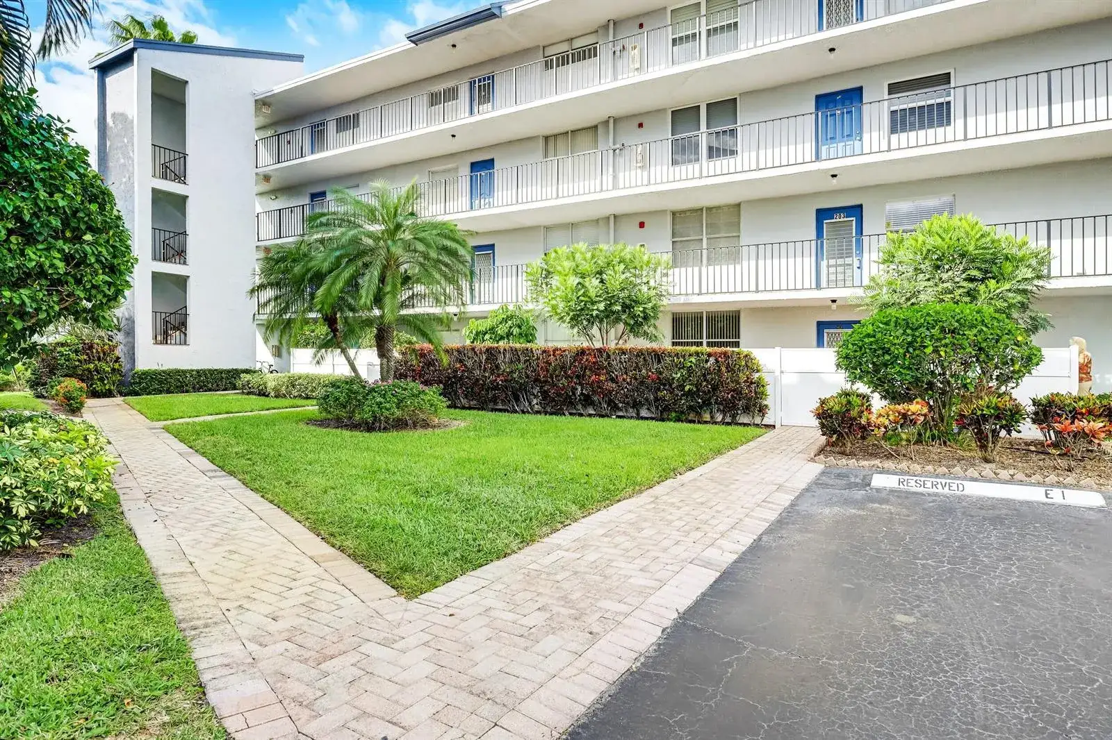 6650 S Oriole Boulevard # 1030, Delray Beach FL 33446