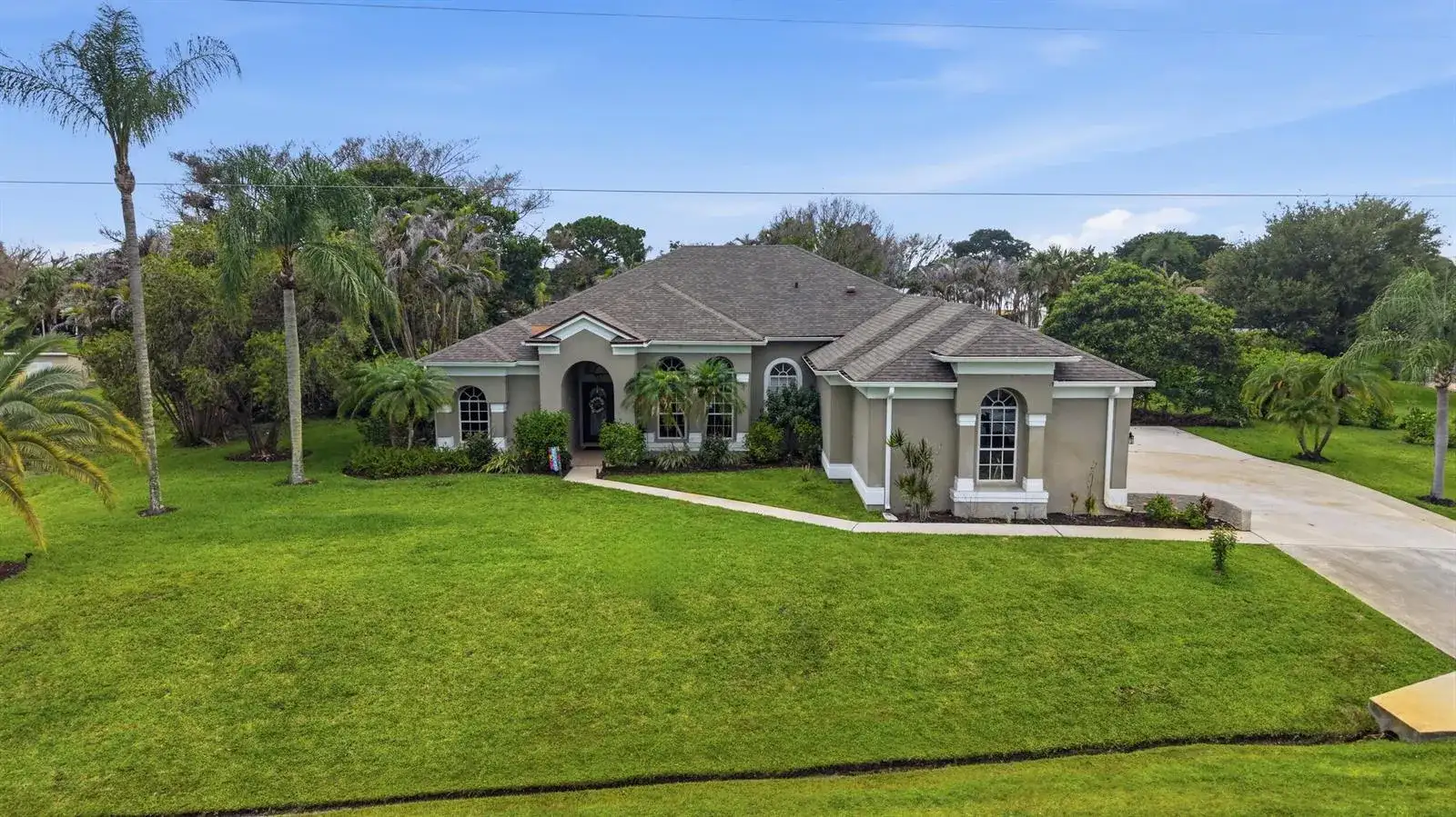 2598 SE Hamden Road, Port St. Lucie FL 34952 photo 2