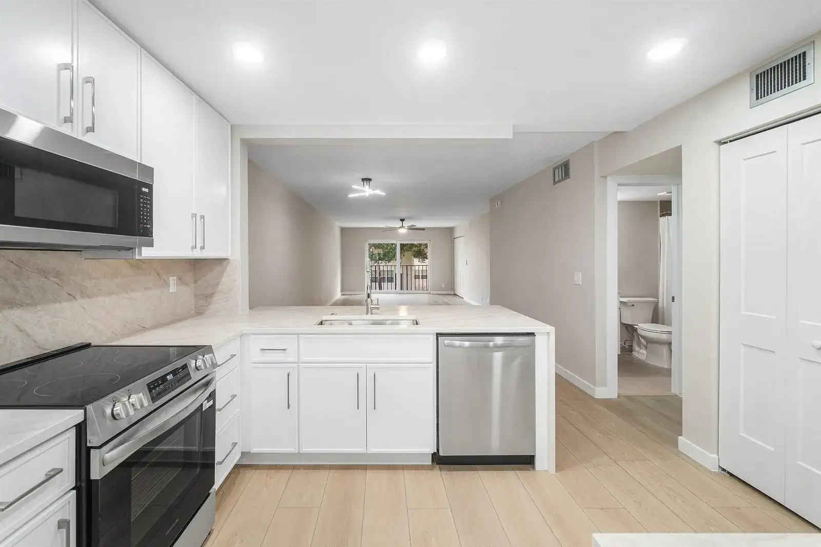 2905 SW 22nd Avenue # 202, Delray Beach FL 33445 photo 5