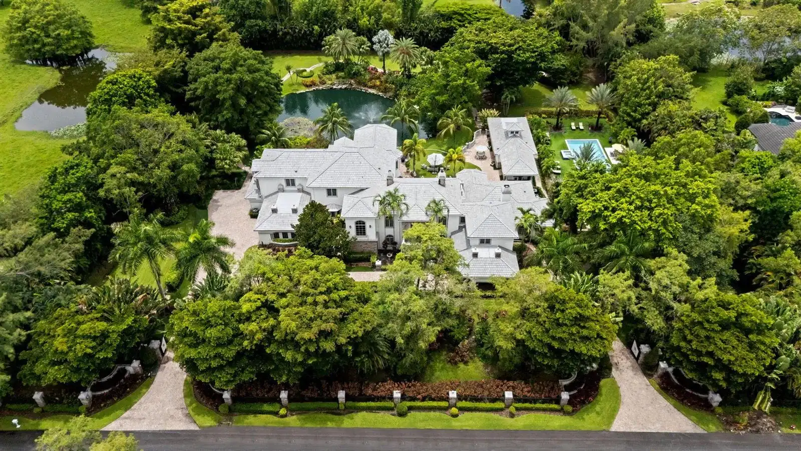 8950 NW 70th Court, Parkland FL 33067