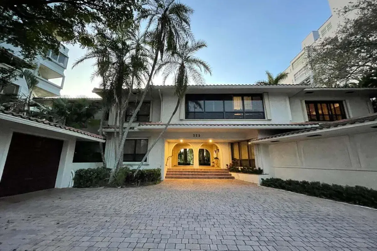 325 Sunset Drive # A, Fort Lauderdale FL 33301