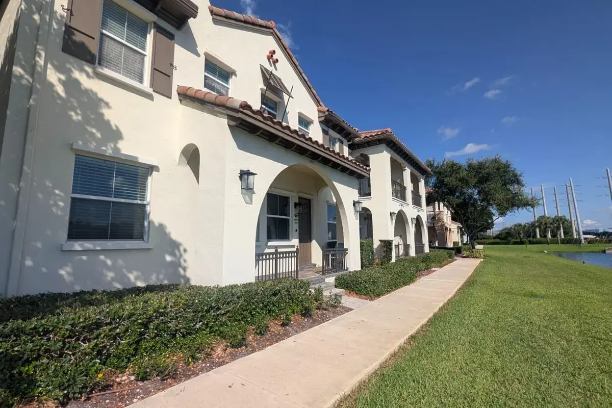 4153 Cascada Circle, Cooper City FL 33024