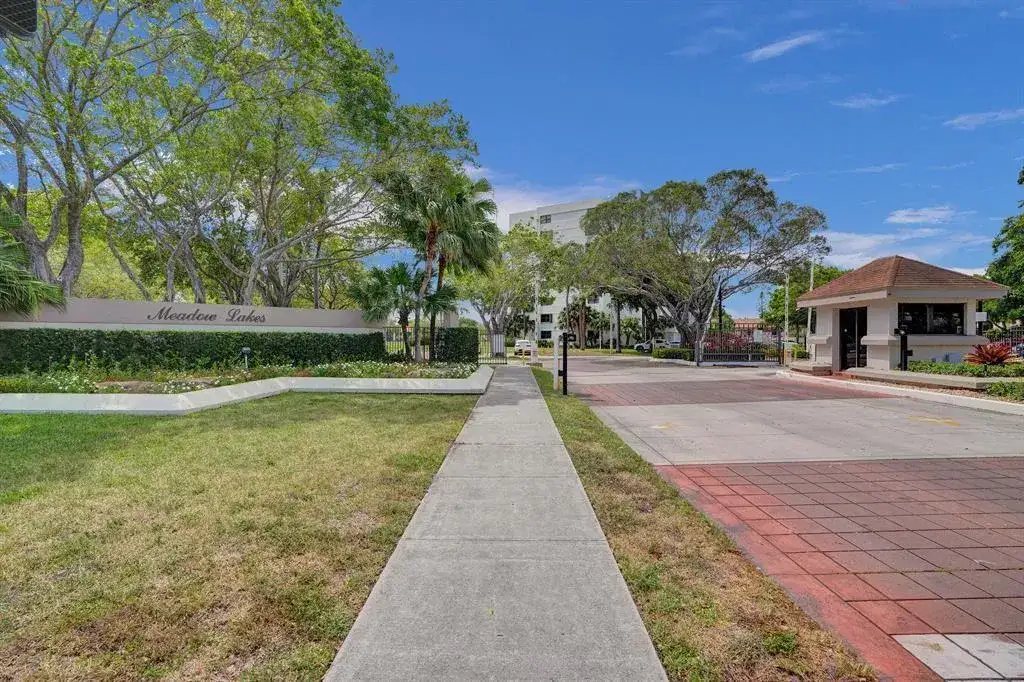 1240 S Military Trail # 1121, Deerfield Beach FL 33442 photo 5