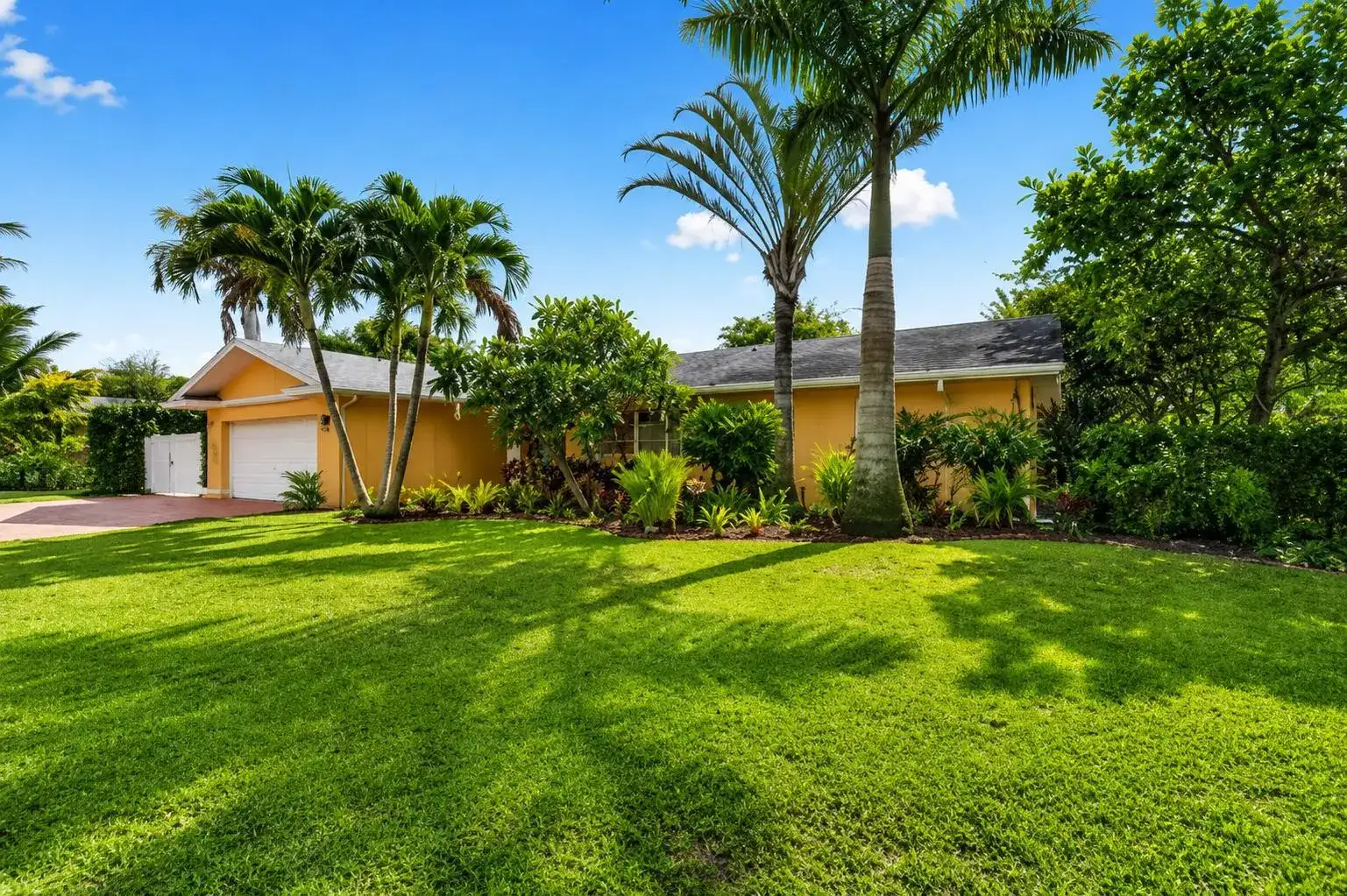 842 Fathom Road W, North Palm Beach FL 33408 photo 2