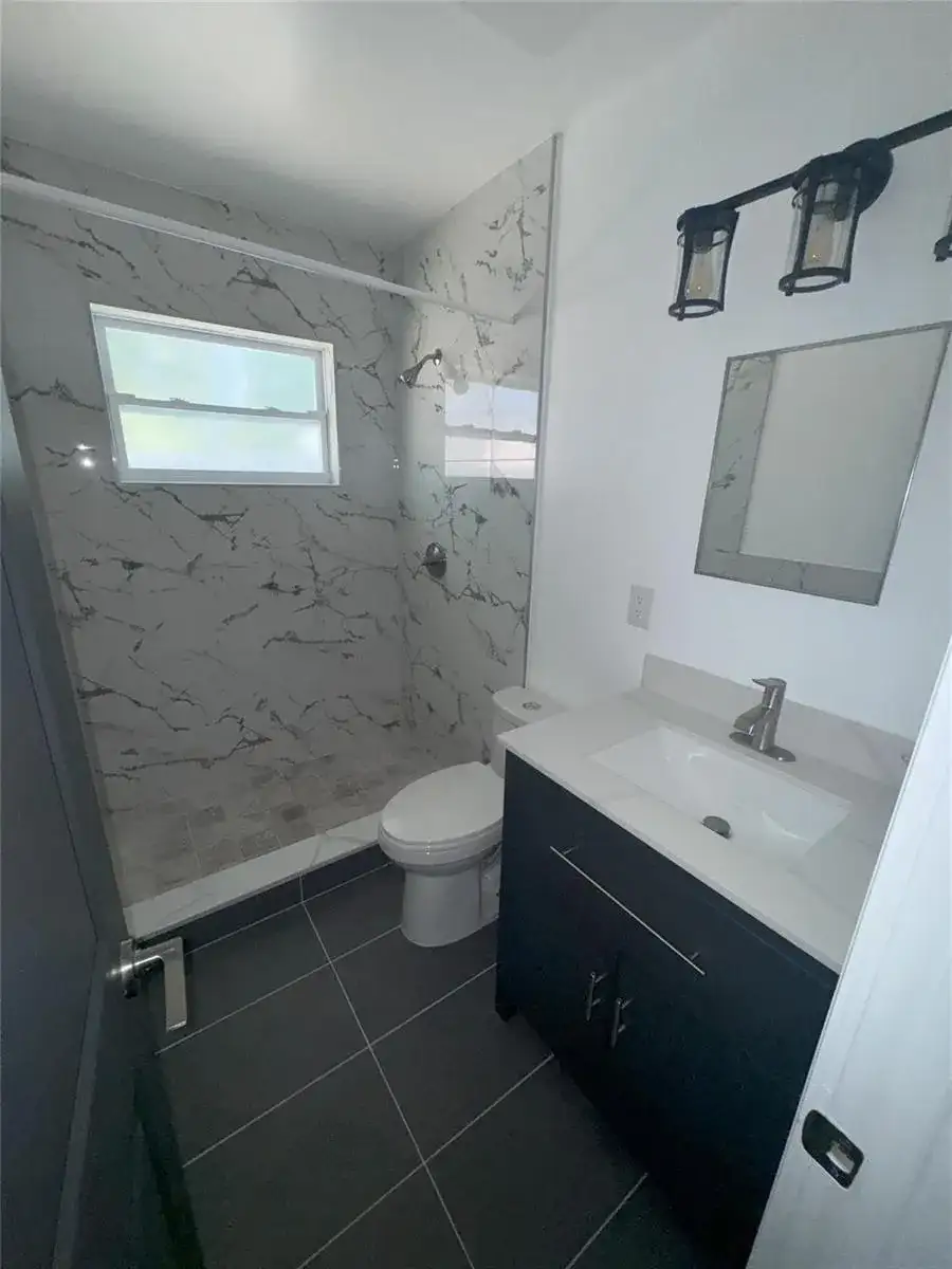 10 SW 5th Court, Deerfield Beach FL 33441 photo 4