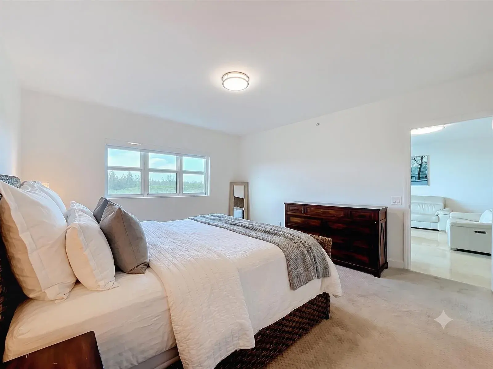 14951 Royal Oaks Lane # 505, North Miami FL 33181