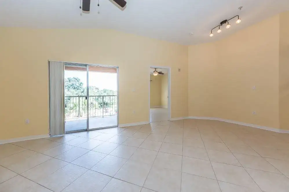 5080 Fairways Circle # G301, Vero Beach FL 32967 photo 4