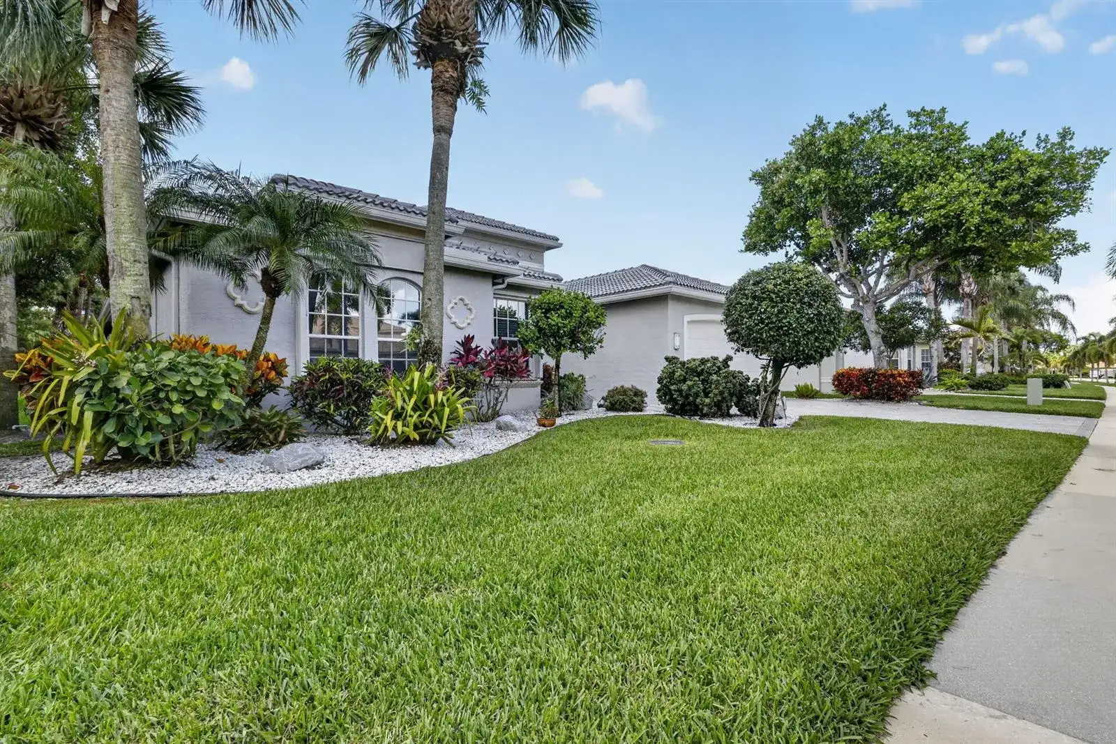 6550 Sand City Way, Delray Beach FL 33446 photo 2