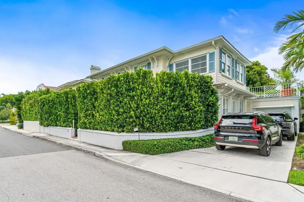 263 Park Avenue, Palm Beach FL 33480 photo 2
