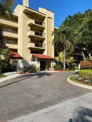 825 Egret Circle # 404, Delray Beach FL 33444 photo 2