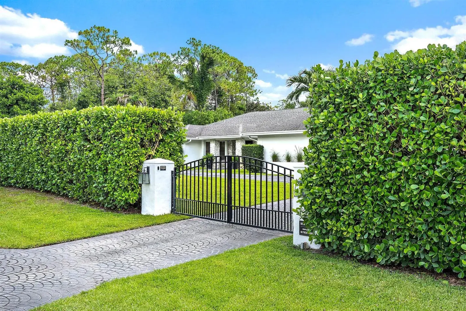14039 Greentree Trail, Wellington FL 33414