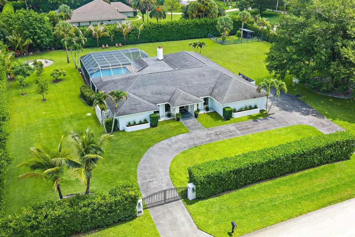 14039 Greentree Trail, Wellington FL 33414