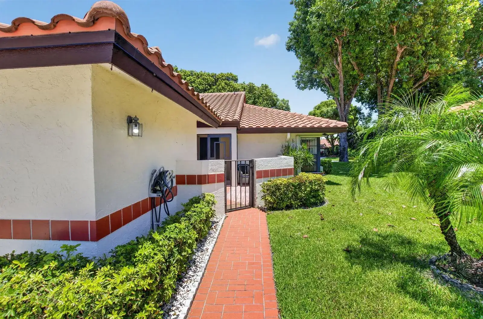 10546 Beach Palm Court # B, Boynton Beach FL 33437 photo 2