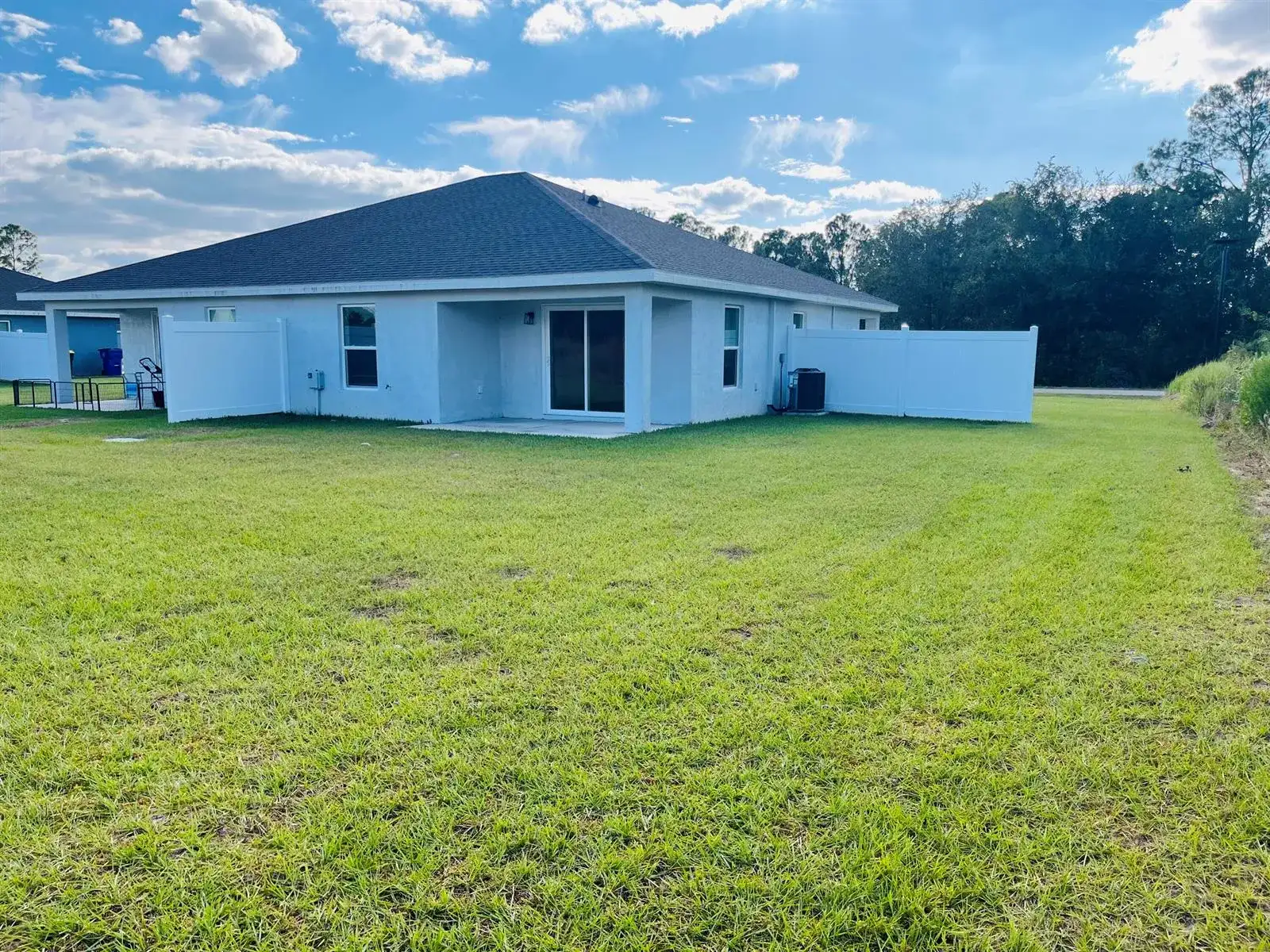 7056 San Benito Drive, Sebring FL 33872 photo 2
