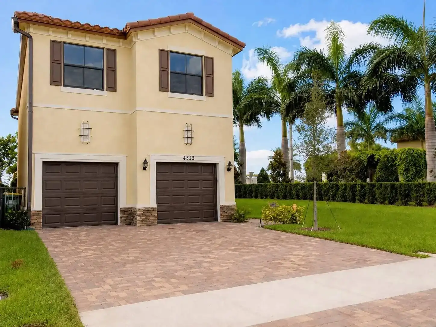 4822 NW 56th Court, Tamarac FL 33319