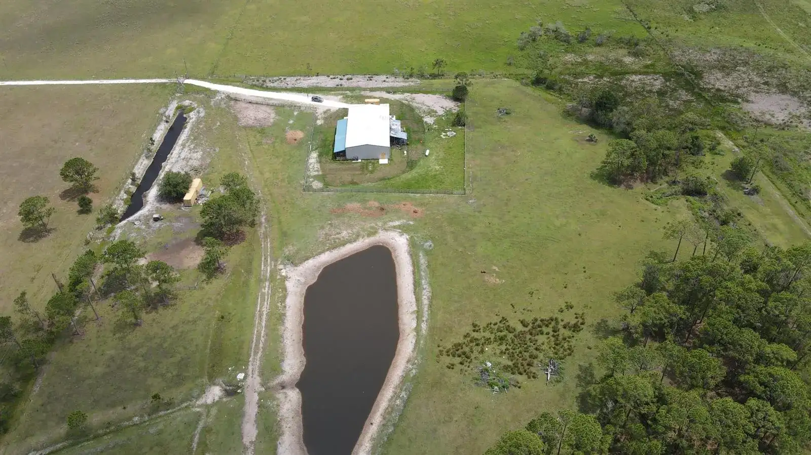 12271 NE 124th Avenue, Okeechobee FL 34972 photo 4