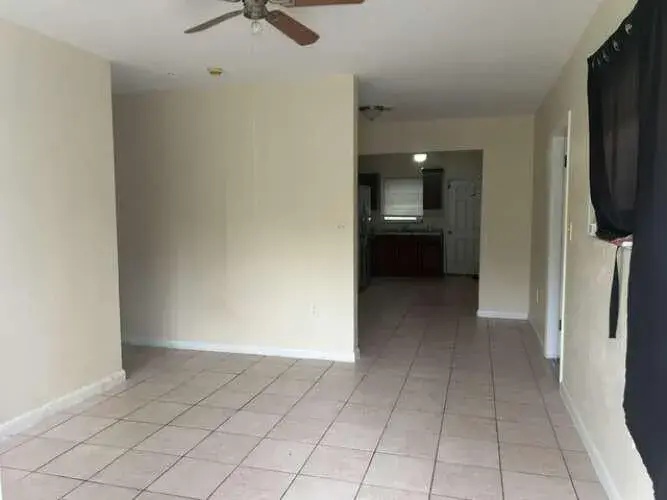 3370 NW 8th Place, Lauderhill FL 33311