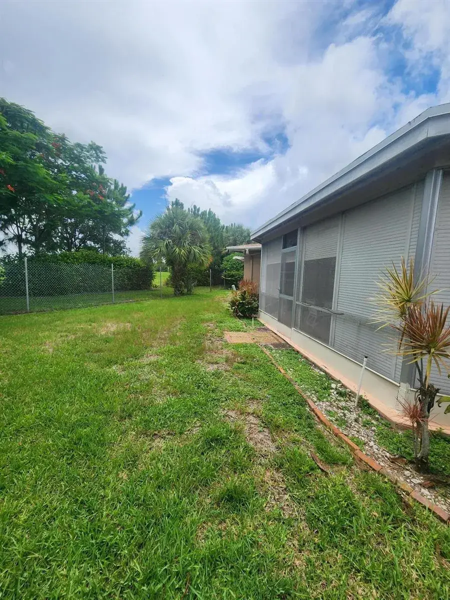 4821 NW 13th Avenue, Deerfield Beach FL 33064