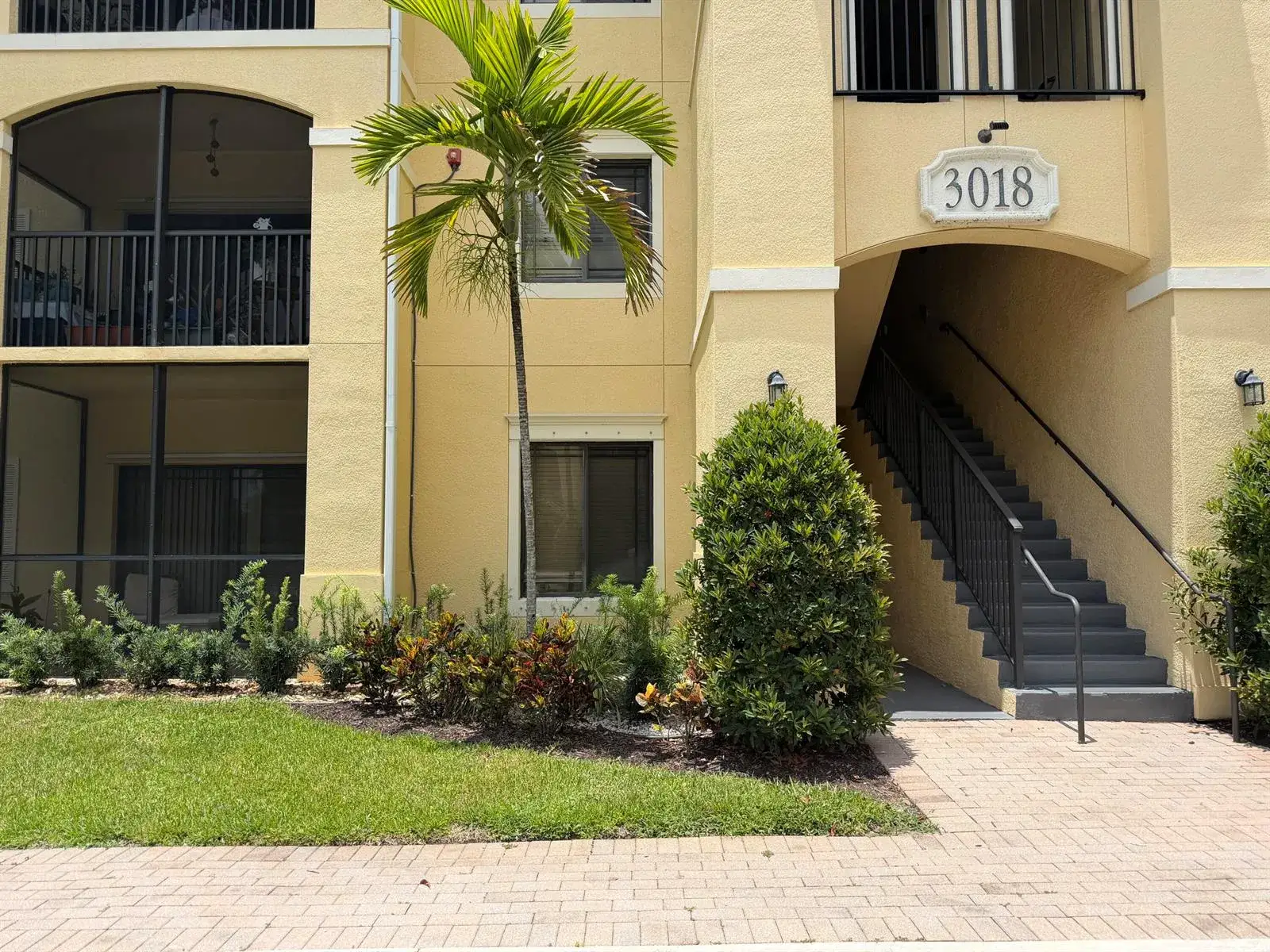 3018 Alcazar Place # 101, Palm Beach Gardens FL 33410