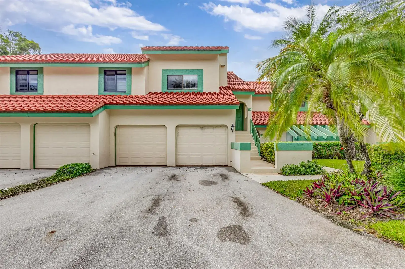 13 Lexington Lane E # F, Palm Beach Gardens FL 33418