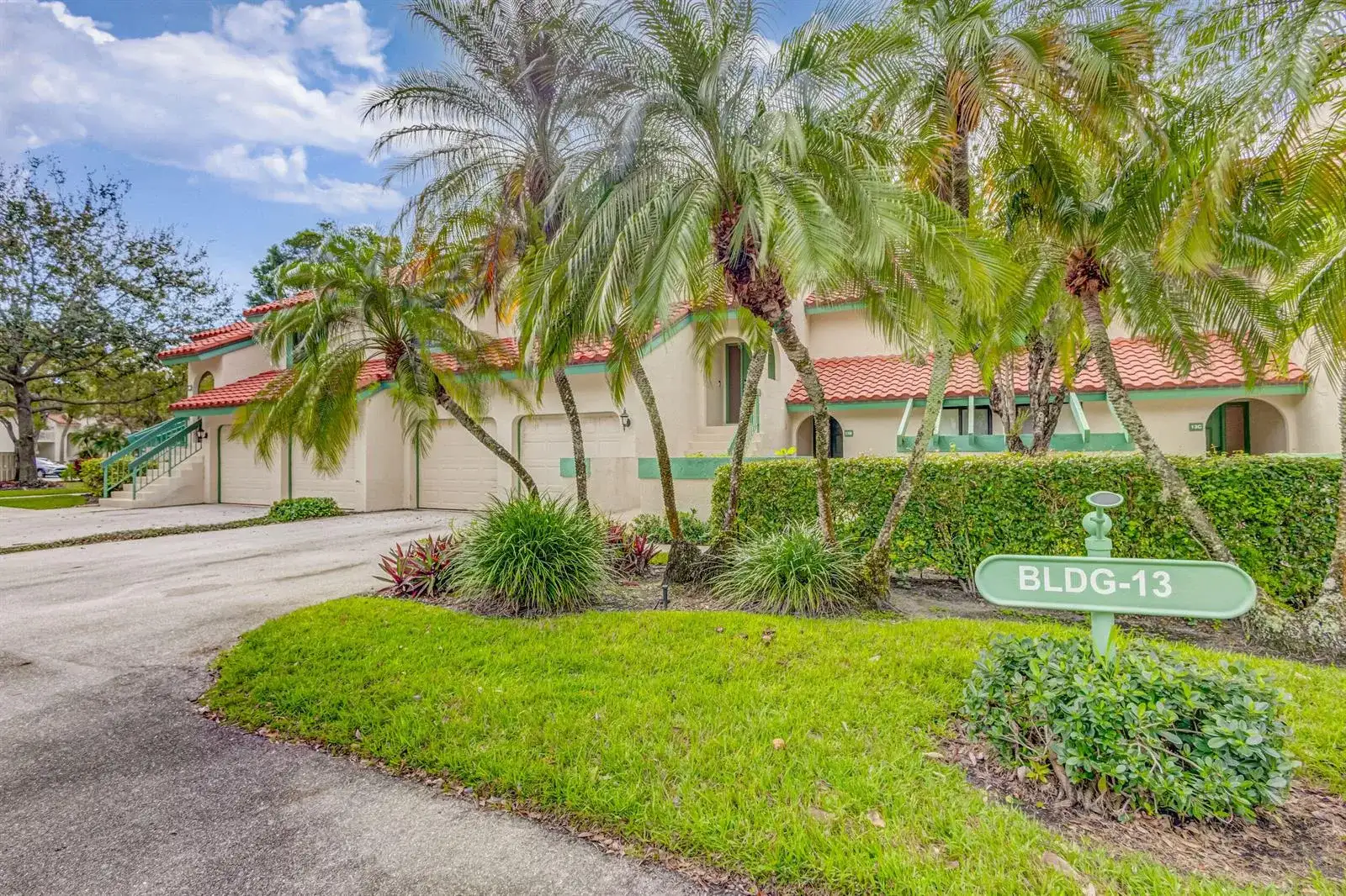 13 Lexington Lane E # F, Palm Beach Gardens FL 33418 photo 3