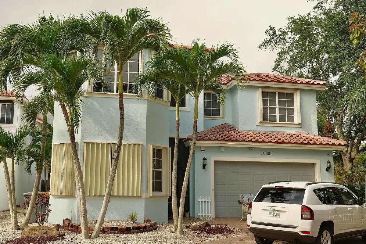 10898 Lake Wynds Court, Boynton Beach FL 33437