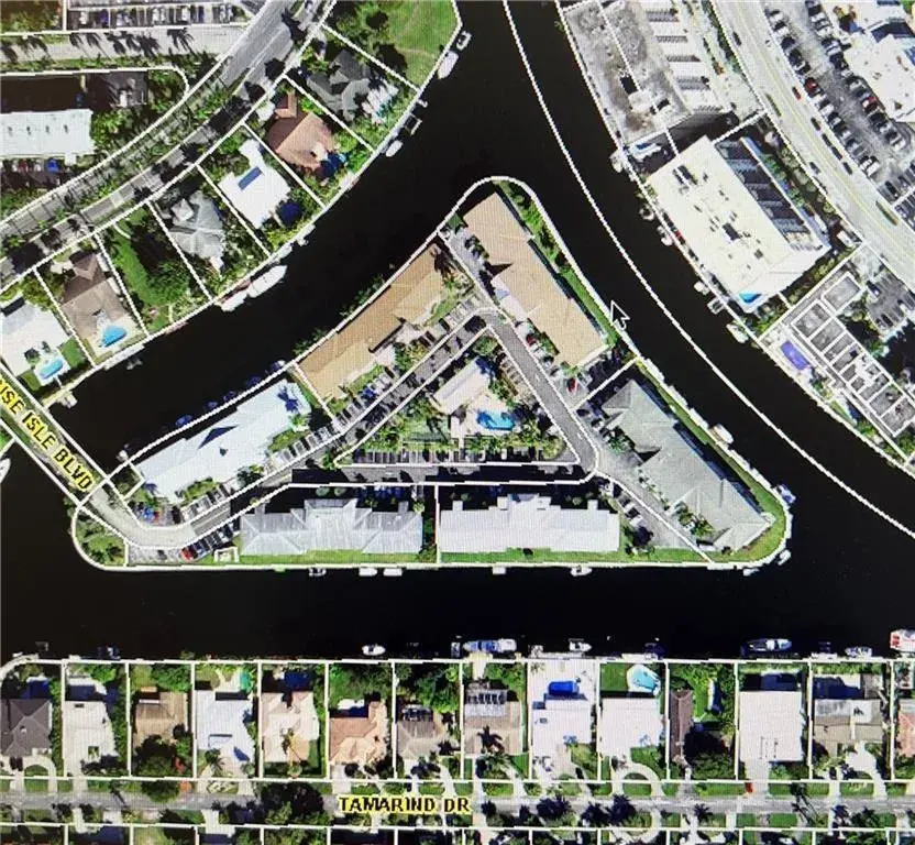 450 Paradise Isle Boulevard, Hallandale Beach FL 33009