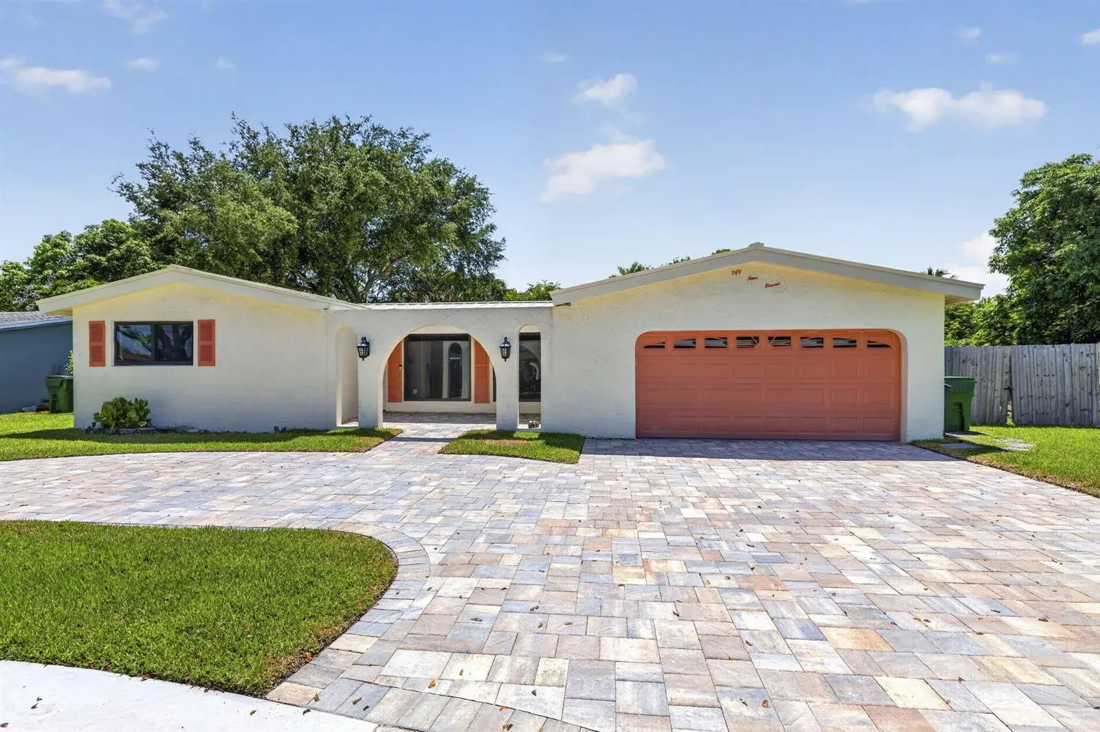 5411 SW 94th Avenue, Cooper City FL 33328