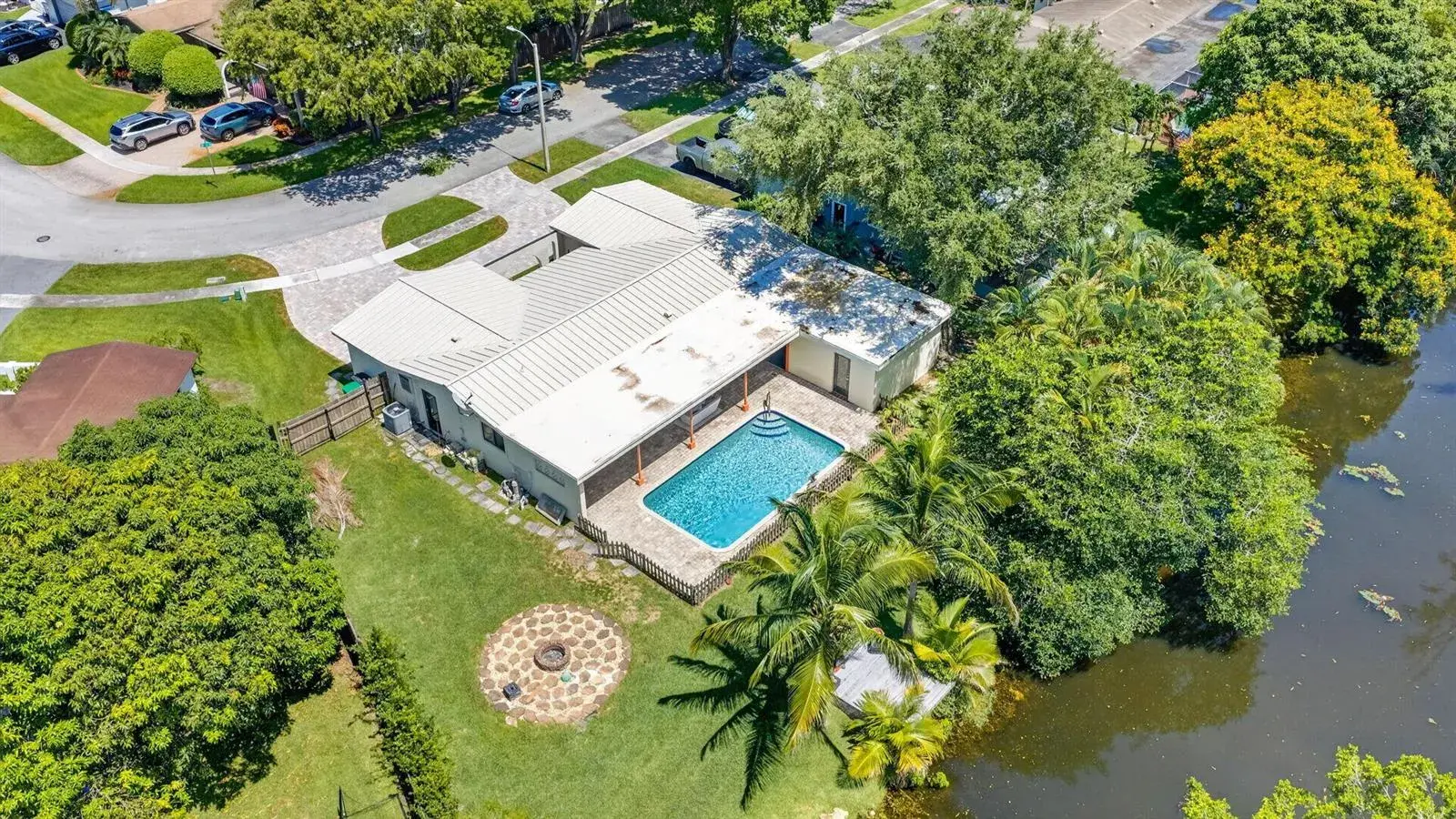 5411 SW 94th Avenue, Cooper City FL 33328
