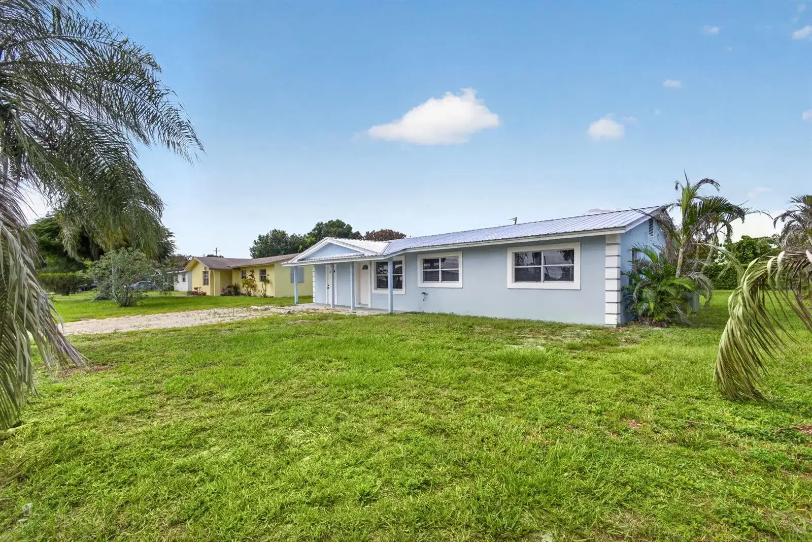 15478 SW 150th Street, FL 34956 photo 2