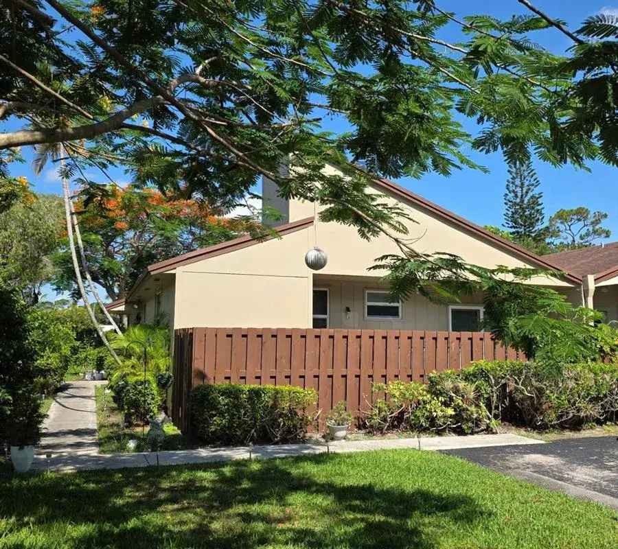 11600 Timbers Way # 37a, Boca Raton FL 33428