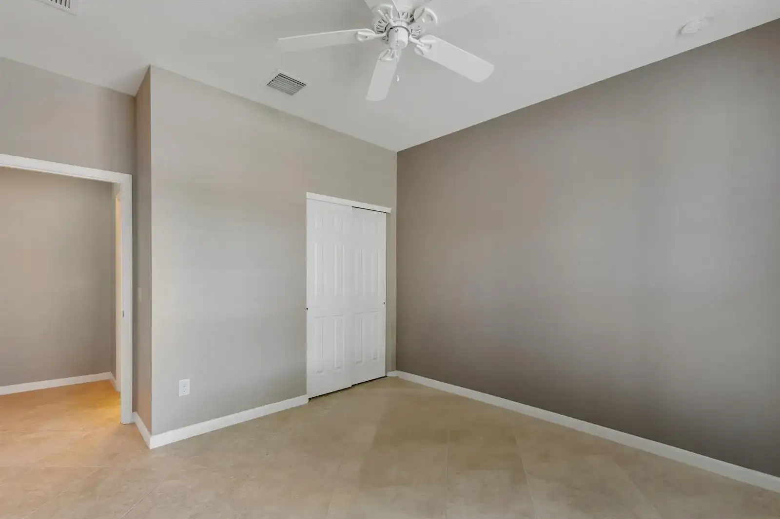 5131 Kipper Way, Vero Beach FL 32967 photo 4