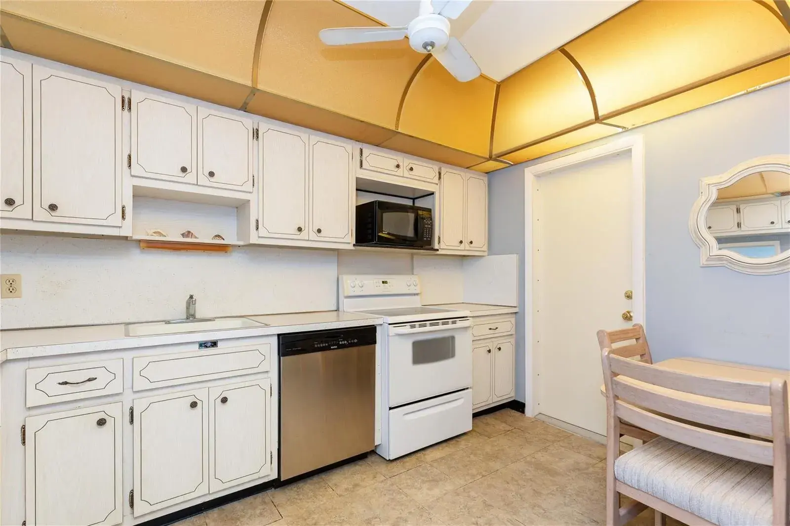 2731 NE 14th St Causeway # 121, Pompano Beach FL 33062