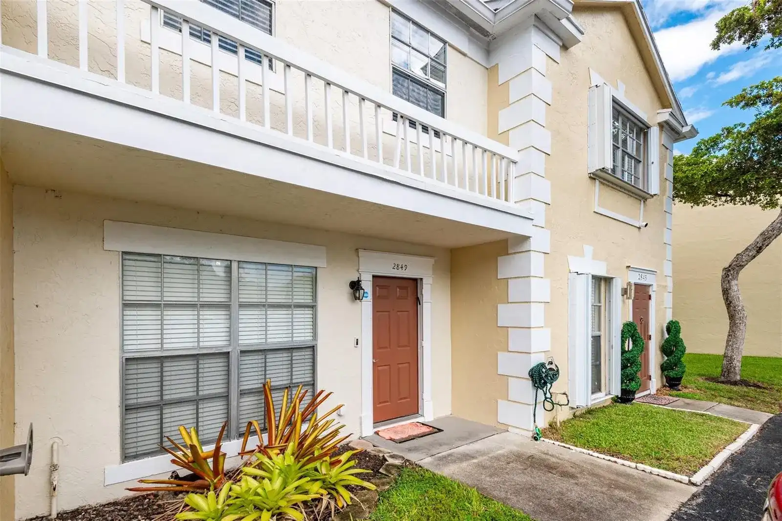 2849 S Belmont Lane S, Cooper City FL 33026