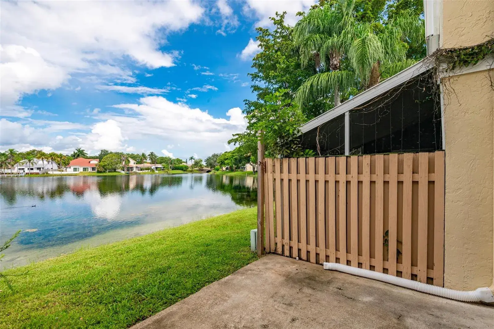 2849 S Belmont Lane S, Cooper City FL 33026