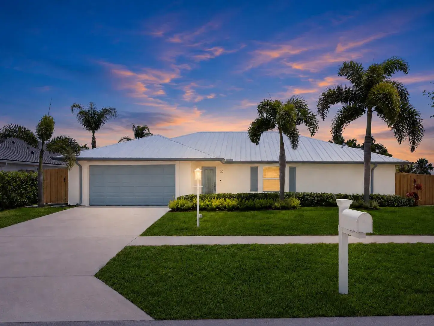 30 Chestnut Trail, Tequesta FL 33469