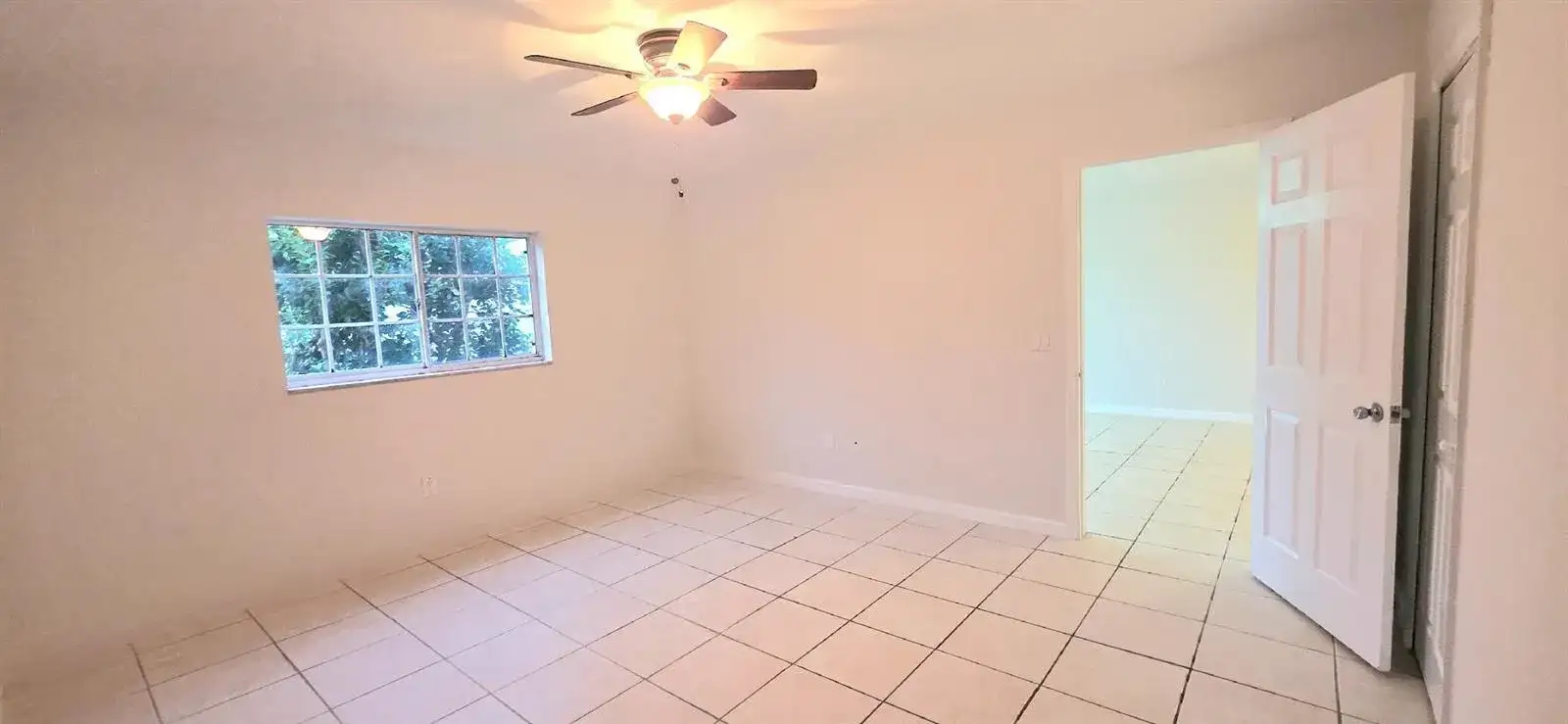 1503 Palm Beach Trace Drive, Royal Palm Beach FL 33411 photo 4