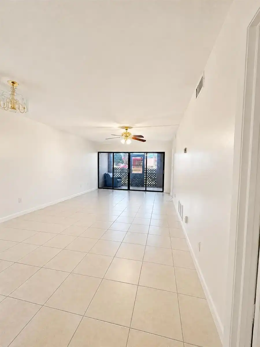 2050 Oleander Boulevard # 105, Fort Pierce FL 34950