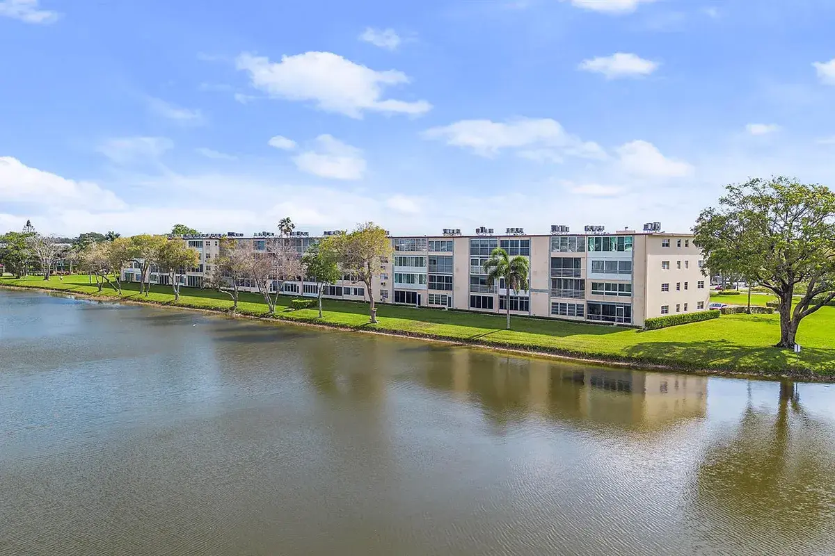 3013 Wolverton A, Boca Raton FL 33434