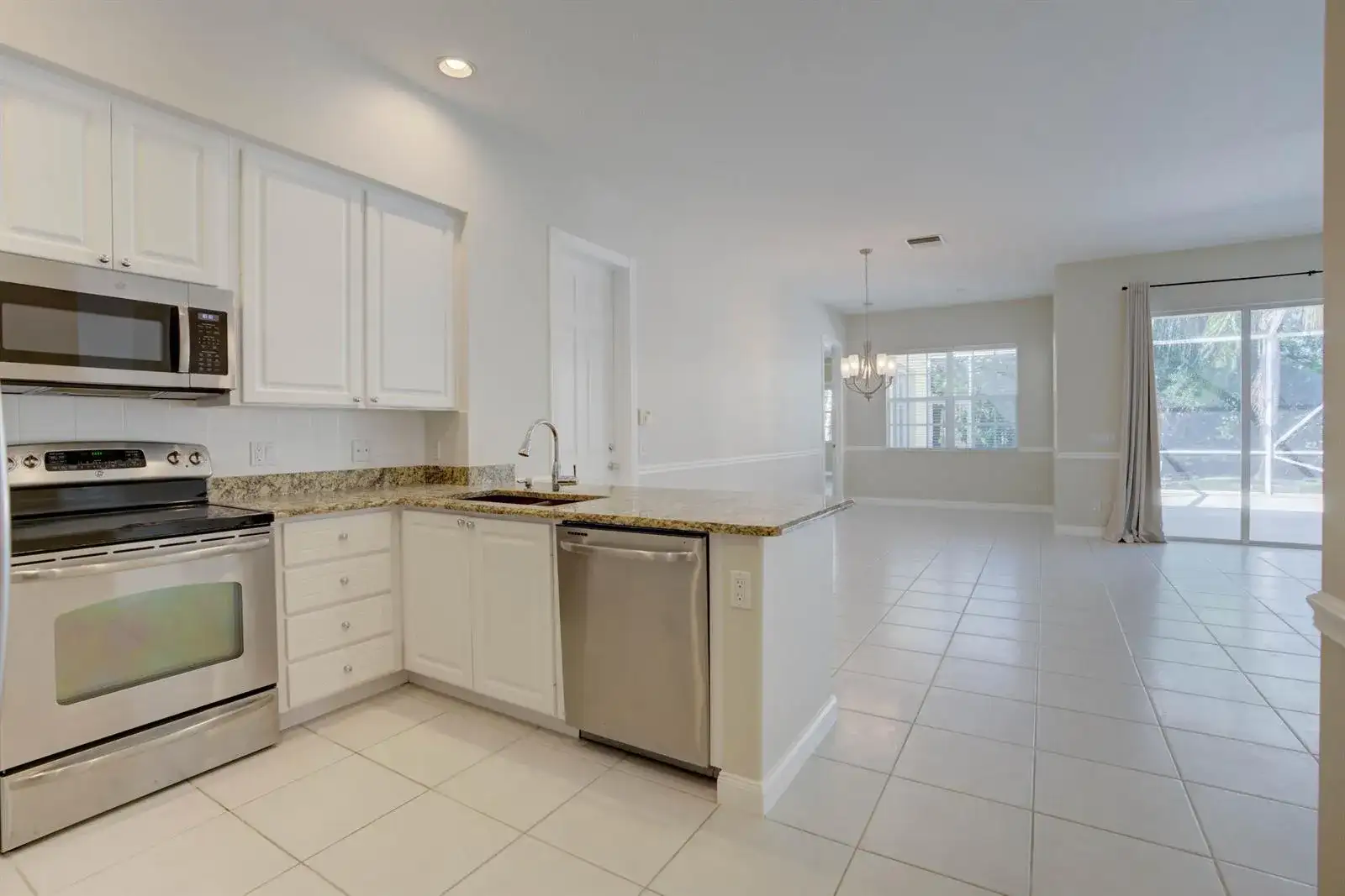 256 San Remo Drive, Jupiter FL 33458 photo 3