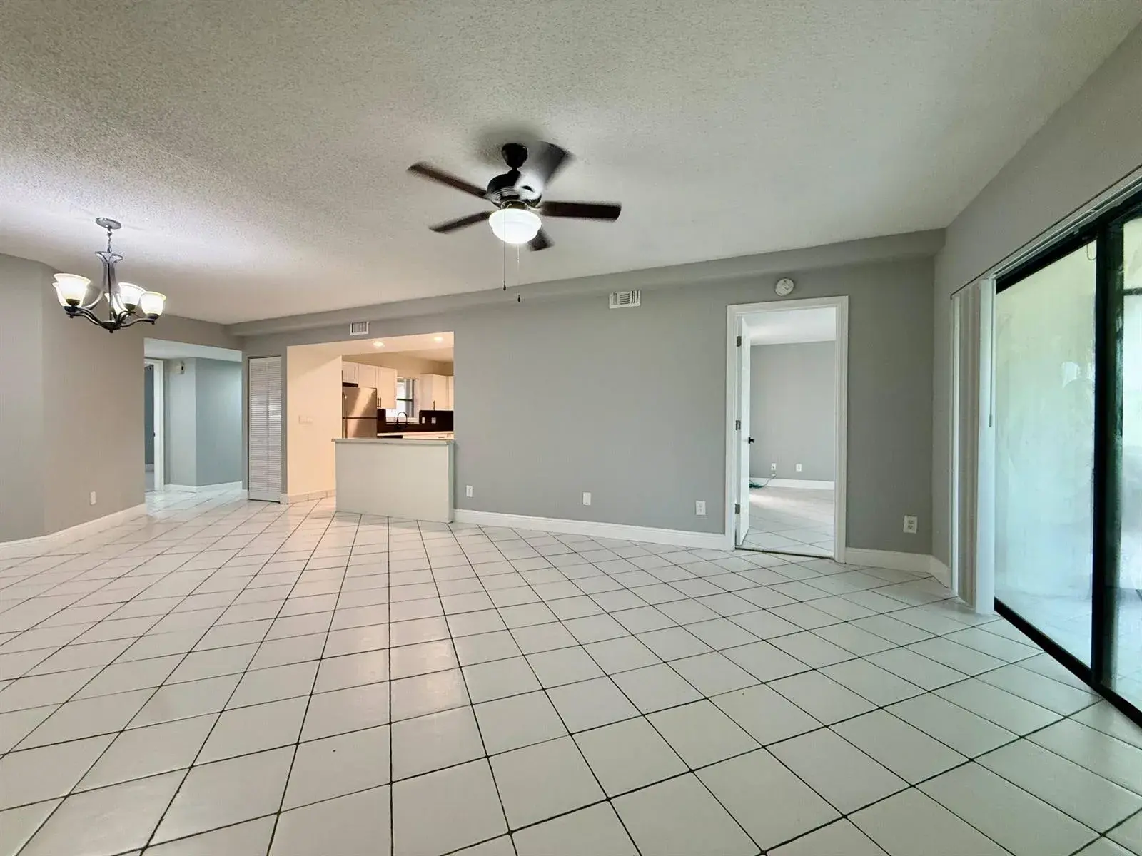9633 Riverside Drive # E2, Coral Springs FL 33071