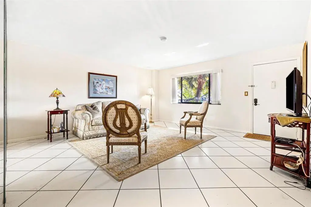 7442 Ashmont Circle # 203, Tamarac FL 33321