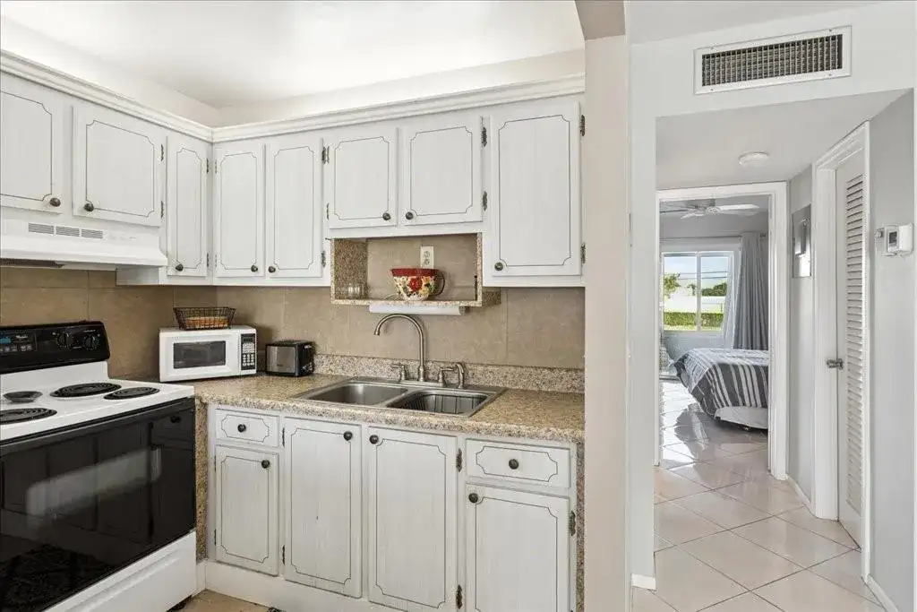 95 North Boulevard # 2b, Boynton Beach FL 33435 photo 5