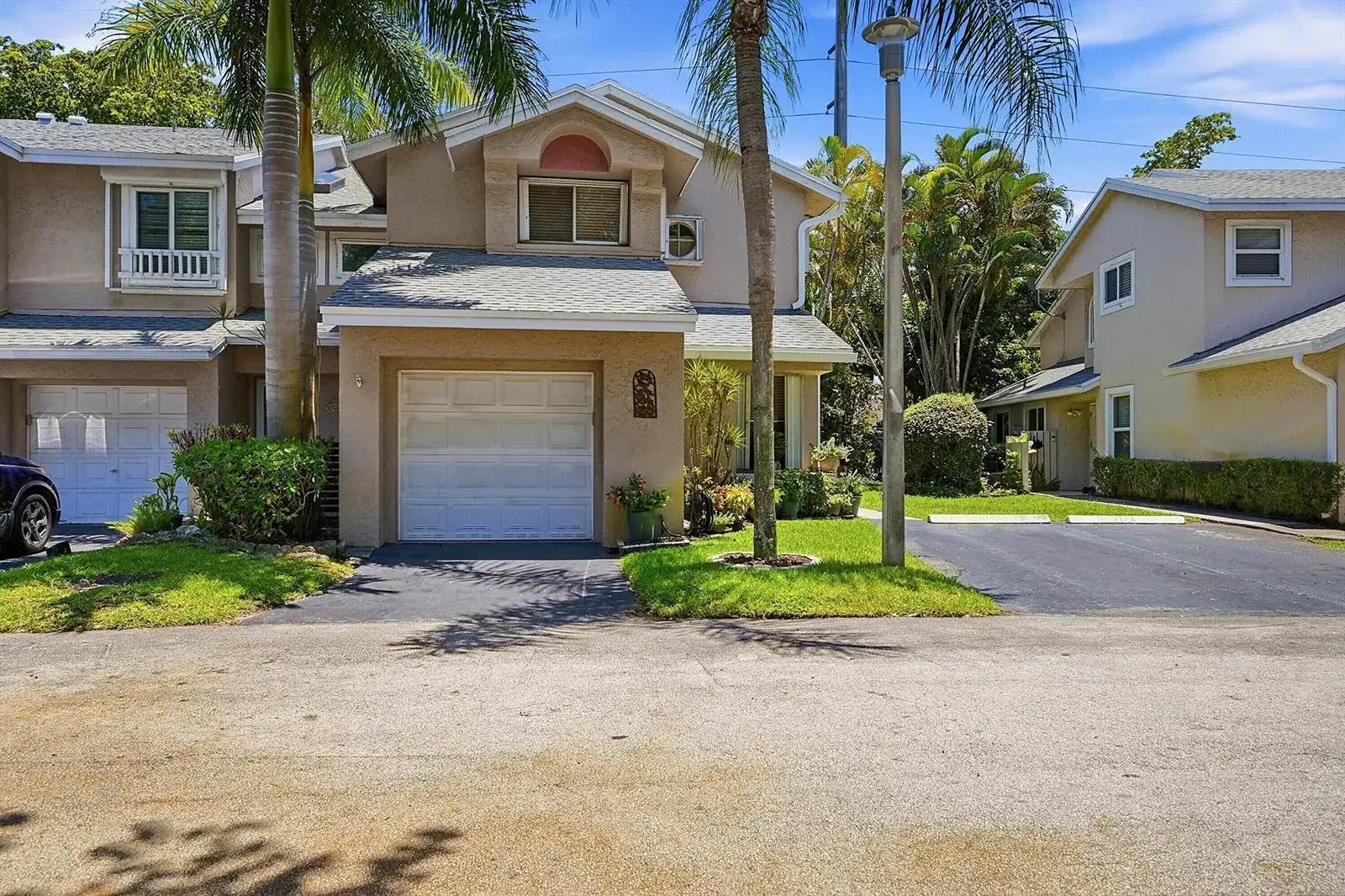 2118 Discovery Circle W, Deerfield Beach FL 33442 photo 5