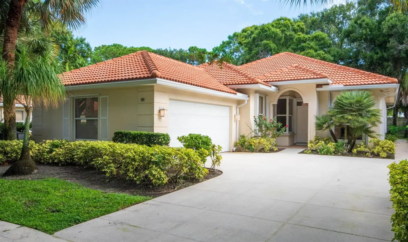 191 E Tall Oaks Circle, Palm Beach Gardens FL 33410