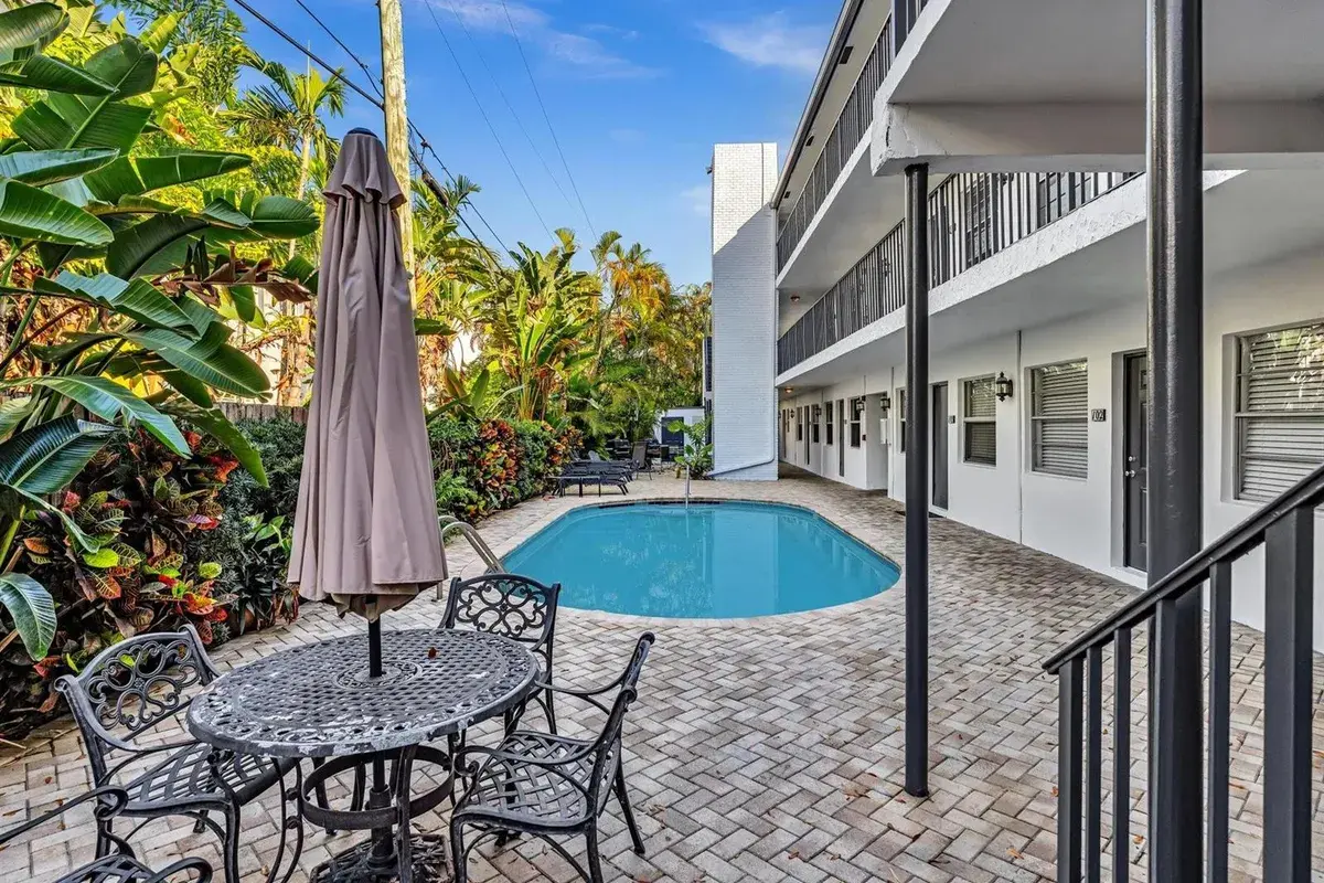 215 NE 16th Avenue # 203, Fort Lauderdale FL 33301